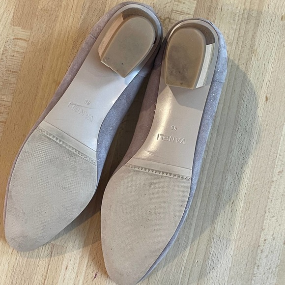 Van Eli Sparkle Suede Pump with Extraordinary Mixed-Wood Heels 8 Slim - Picture 3 of 11